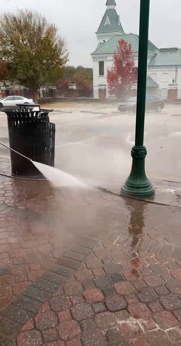 A house wash does not clean the roof